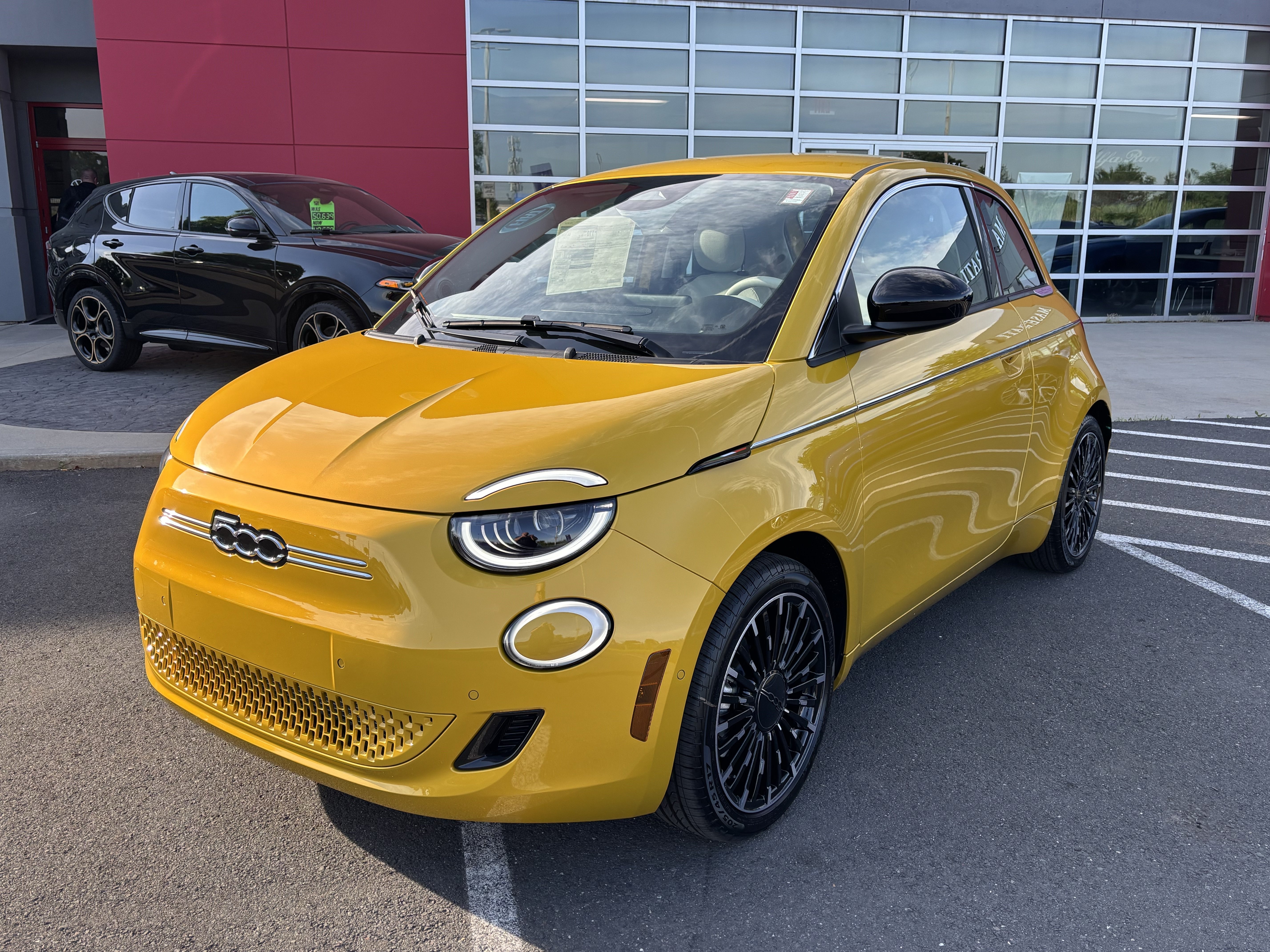 New 2026 FIAT 500 e Icona w/ Quick Order Package 21R FWD image 3