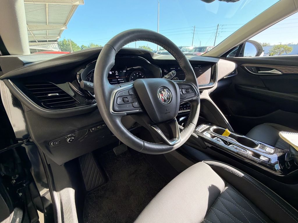 Used 2023 Buick Envision Avenir FWD image 10