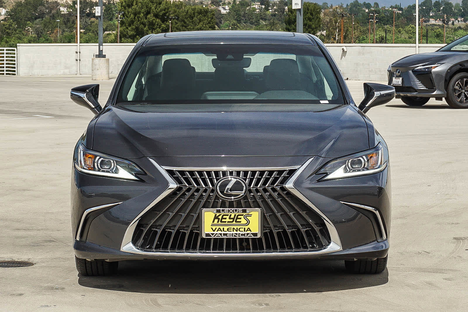 Used 2025 Lexus ES 350 w/ Accessory Package (Z2) FWD image 6