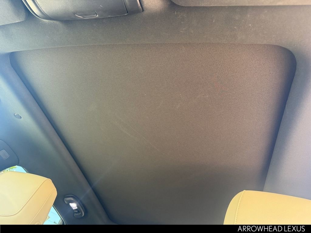 Used 2017 Cadillac XT5 Premium Luxury w/ LPO, Wheel Lock Package image 23