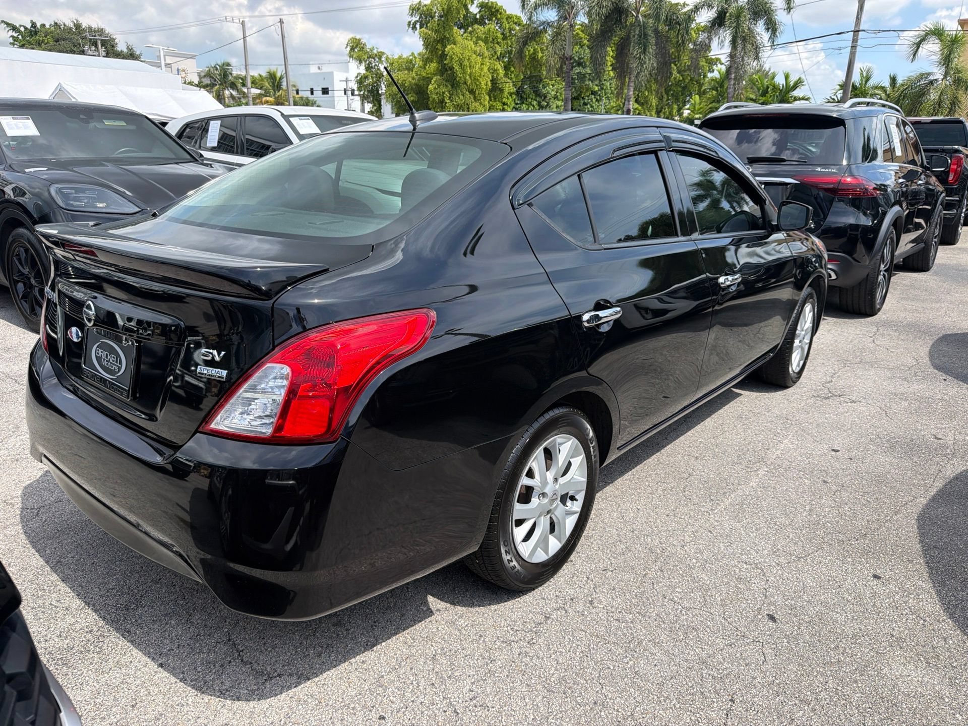 Used 2019 Nissan Versa SV w/ SV Special Edition Package FWD image 4