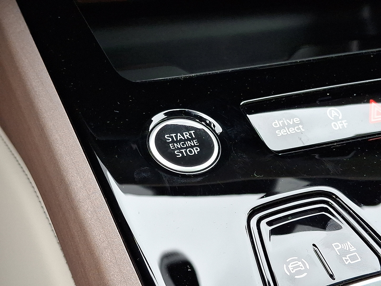 New 2025 Audi A5 2.0T Prestige image 14