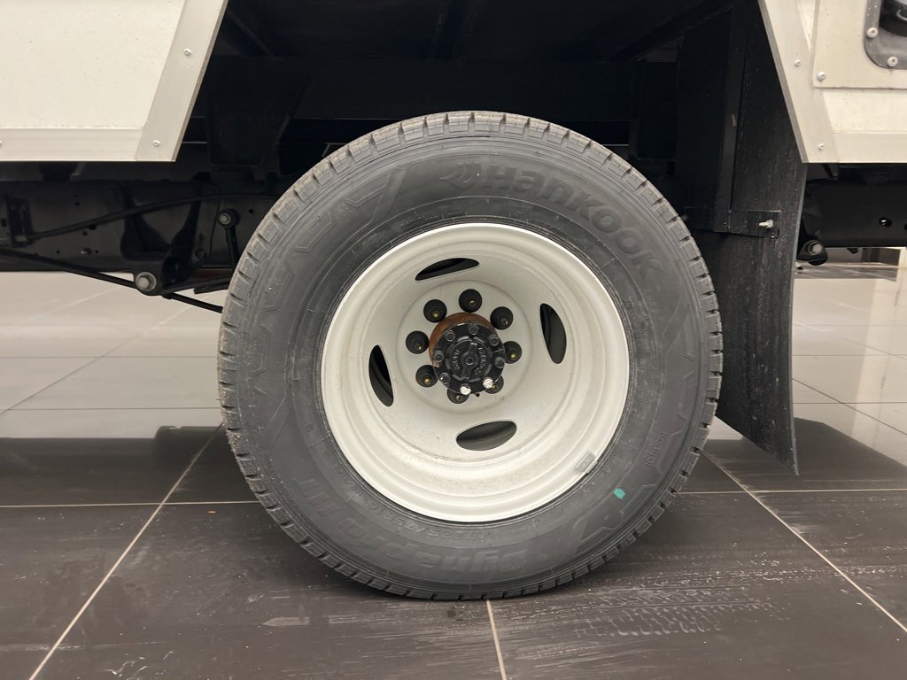 New 2026 Ford E-350 and Econoline 350 Super Duty w/ Power Equipment Group image 7