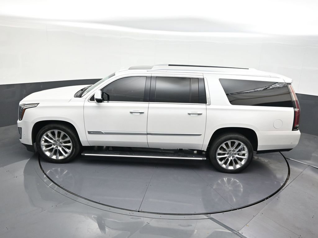 Used 2019 Cadillac Escalade ESV Premium Luxury RWD image 20