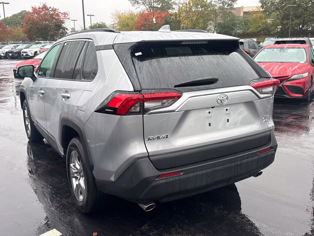 Certified 2025 Toyota RAV4 XLE w/ Convenience Package AWD/4WD image 5
