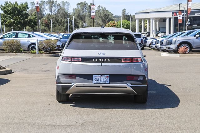 Used 2024 Hyundai Ioniq 5 SEL RWD image 4
