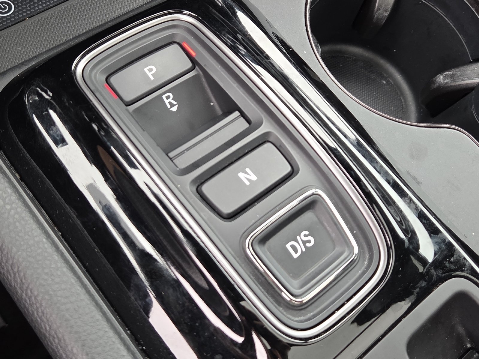 Used 2025 Honda Pilot TrailSport image 8