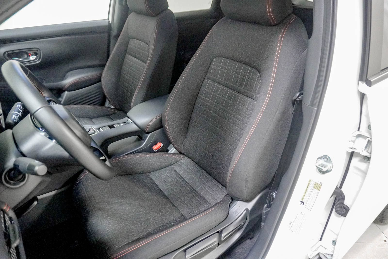 Certified 2026 Honda HR-V Sport image 17