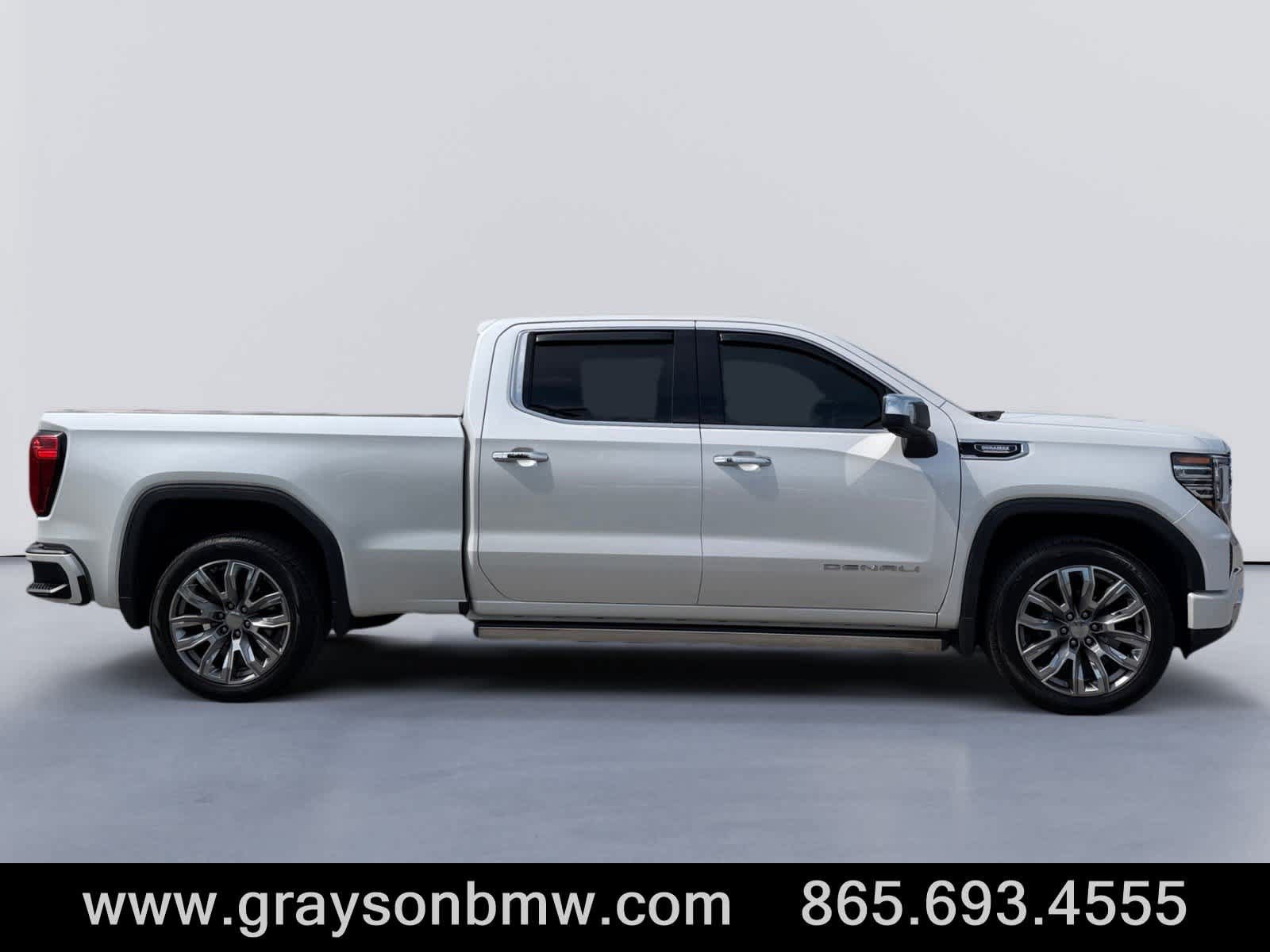 Used 2023 GMC Sierra 1500 Denali w/ Denali Reserve Package AWD/4WD image 2