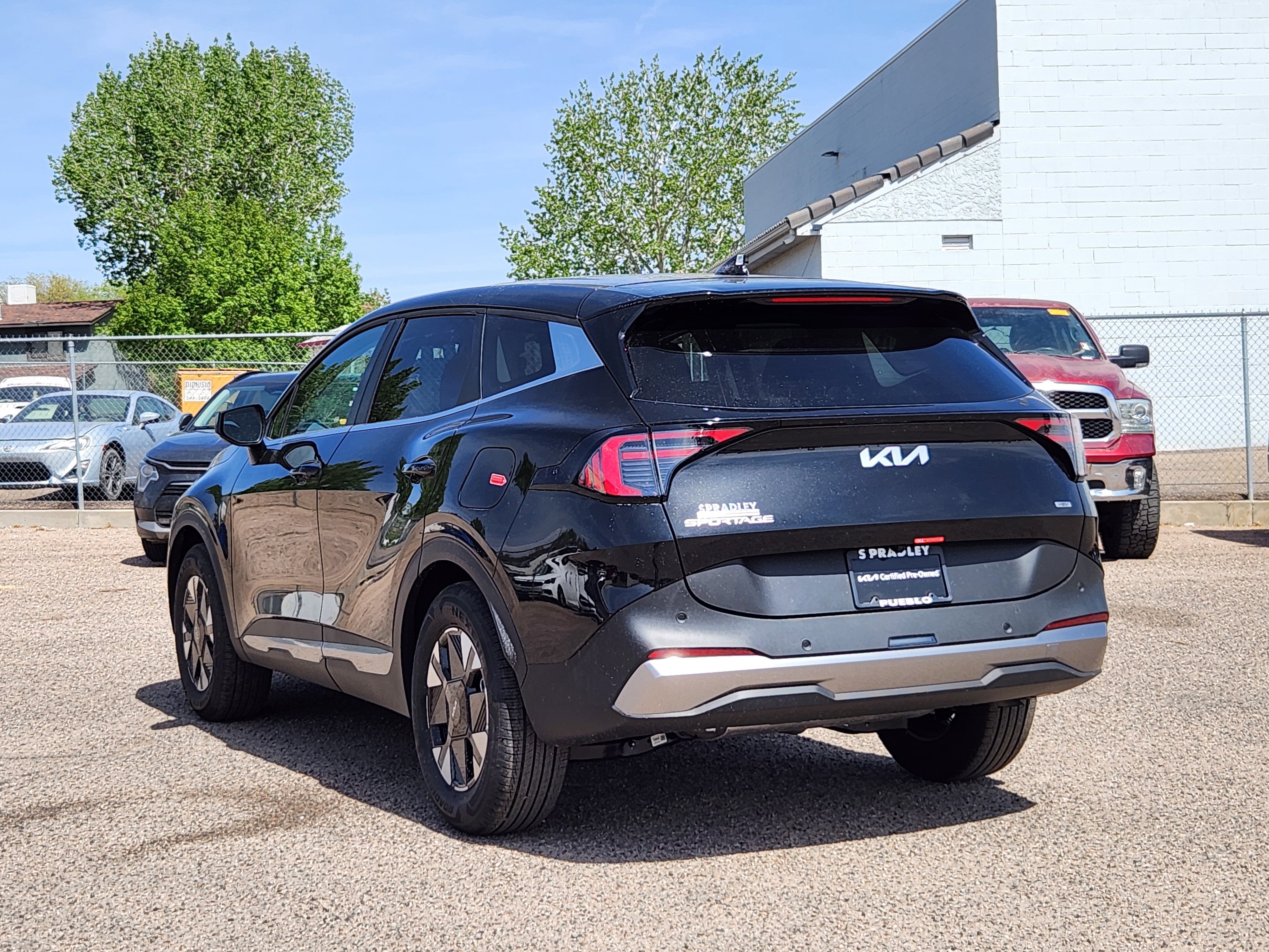 Used 2026 Kia Sportage LX FWD image 3