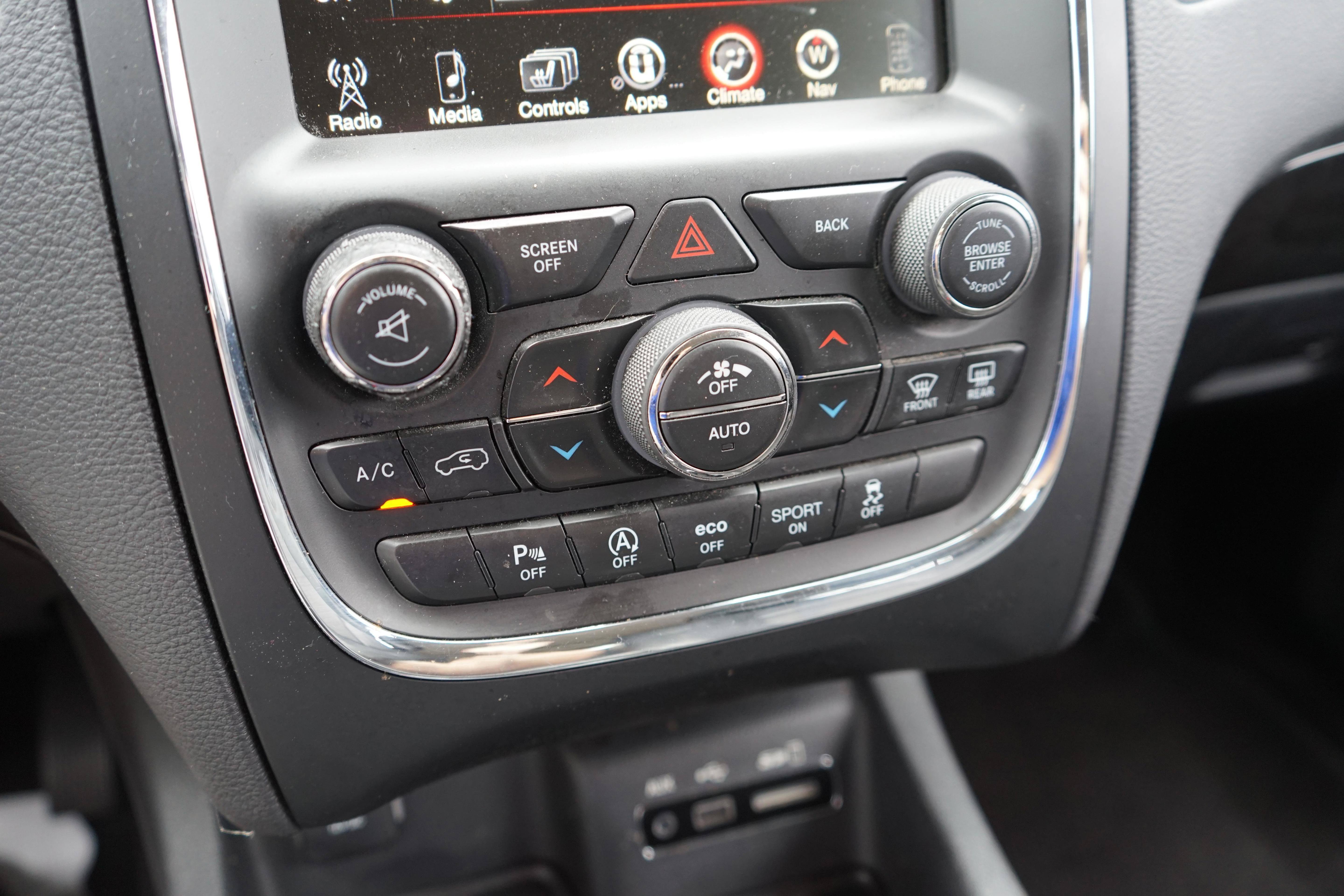 Used 2017 Dodge Durango Citadel w/ Premium Entertainment Group RWD image 16