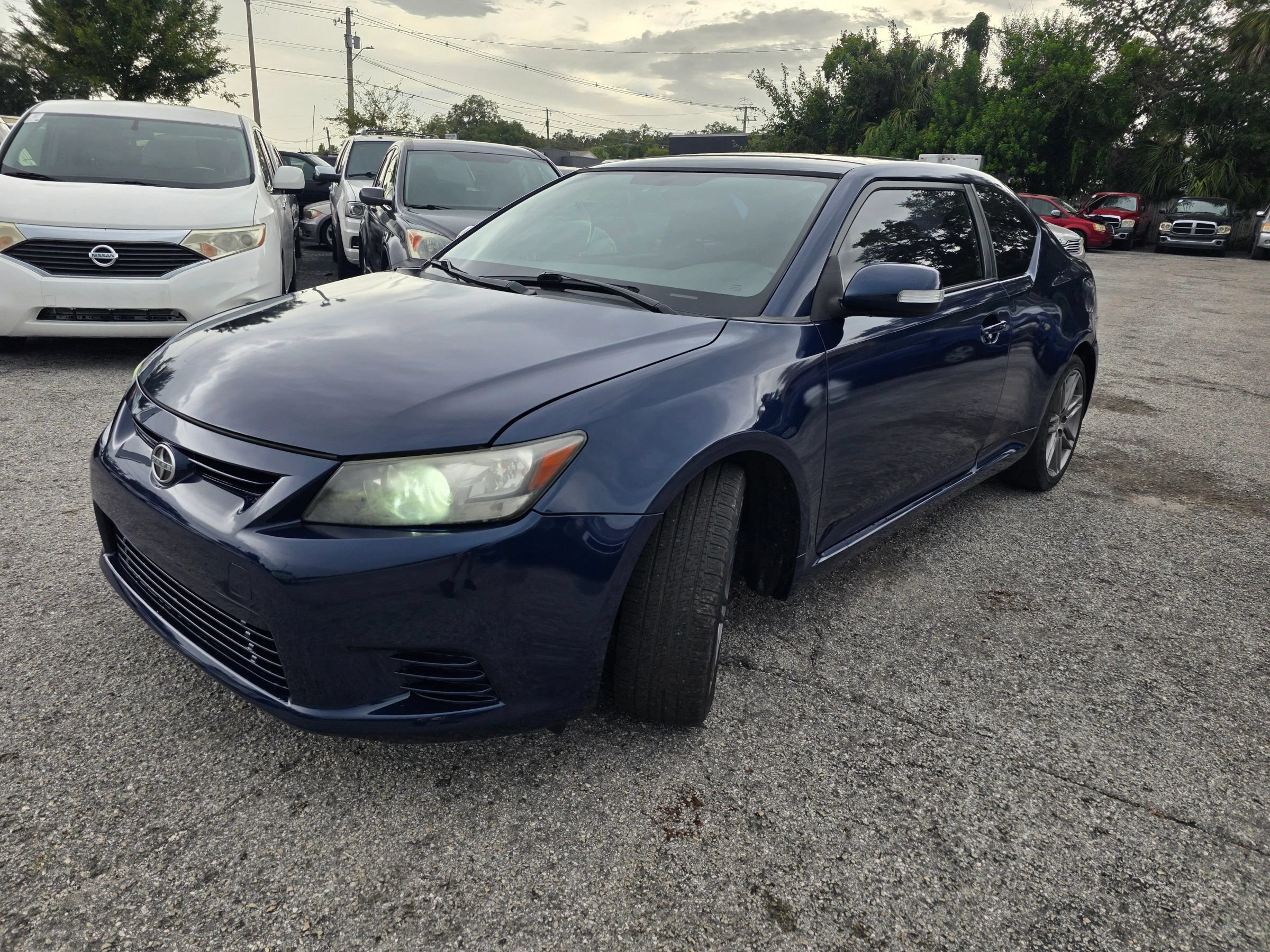 Used 2011 Scion tC FWD image 3