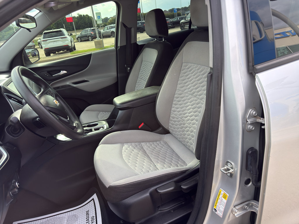 Used 2018 Chevrolet Equinox LS FWD image 10
