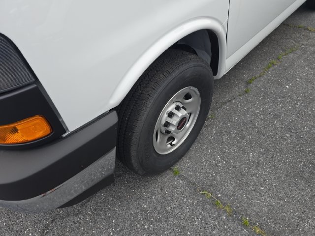 New 2026 GMC Savana 2500 w/ Driver Convenience Package RWD image 14