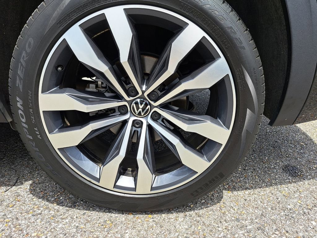 Used 2023 Volkswagen Atlas SEL Premium AWD/4WD image 28