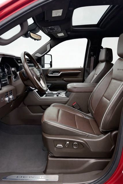 Used 2024 GMC Sierra 2500 Denali w/ Denali Reserve Package image 9