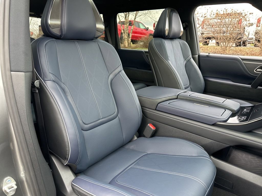 New 2026 INFINITI QX80 4WD w/ Sport Exterior Package image 19