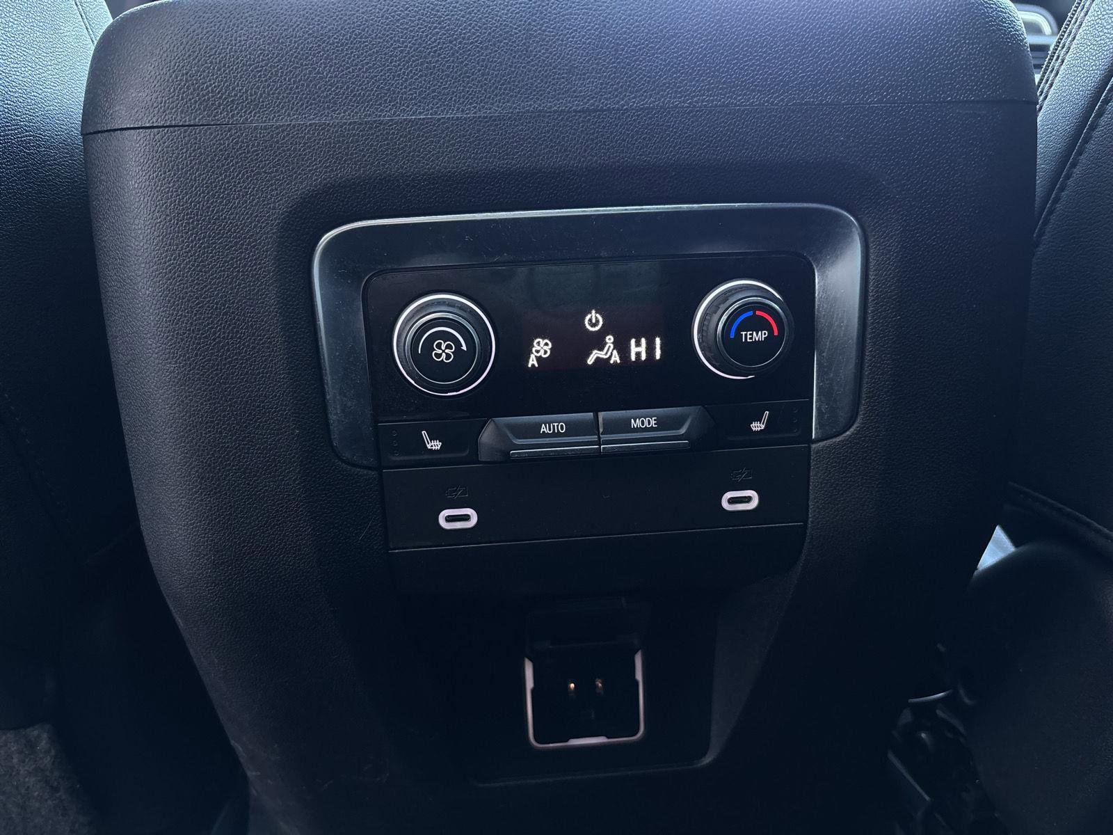 Used 2022 Chevrolet Tahoe RST w/ Luxury Package image 27