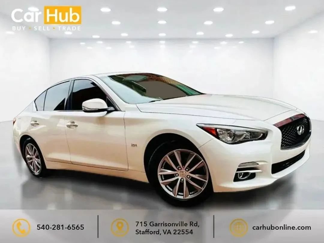 Used 2016 INFINITI Q50 2.0t w/ Moonroof Package