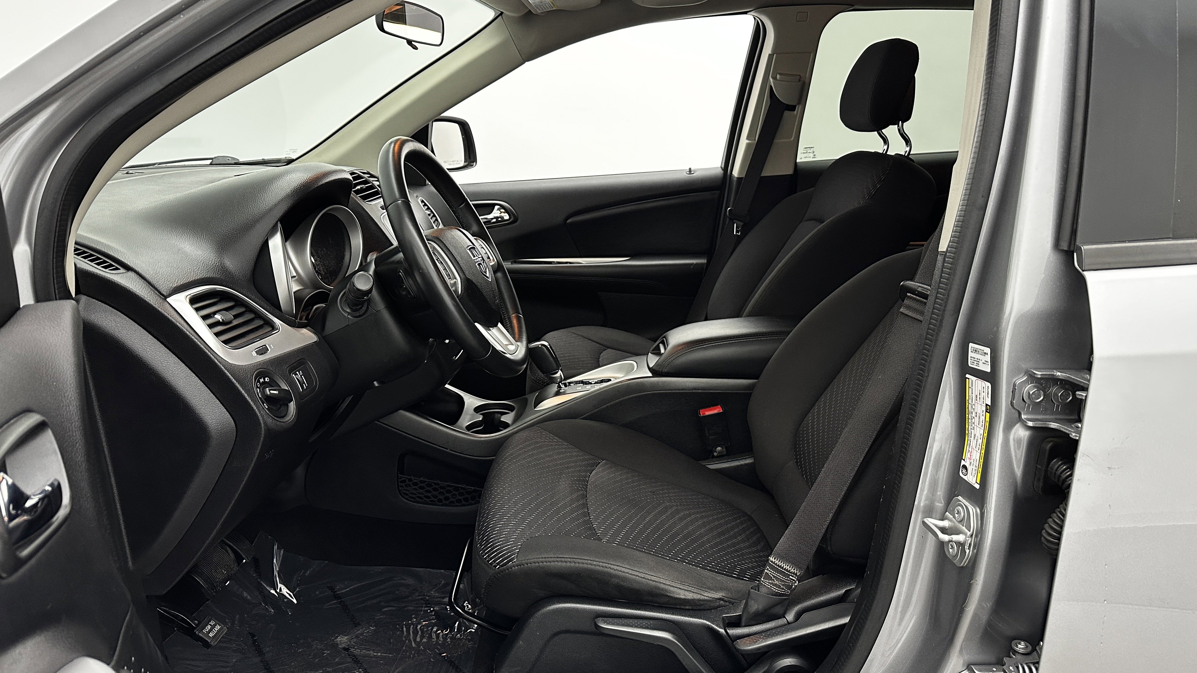 Used 2018 Dodge Journey SE w/ Popular Equipment Group image 13