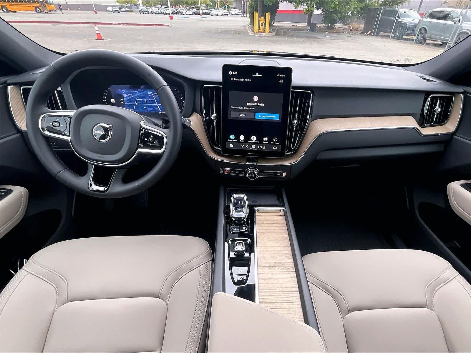 New 2027 Volvo XC60 B5 Core AWD/4WD image 7