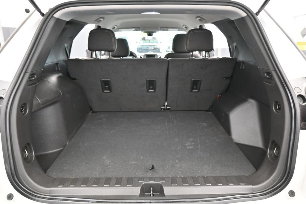 Used 2024 Chevrolet Equinox LS FWD image 31