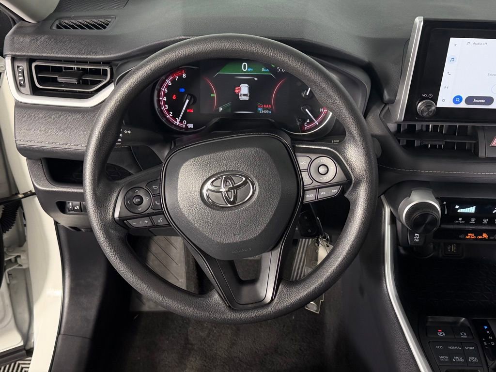 Used 2025 Toyota RAV4 LE image 15