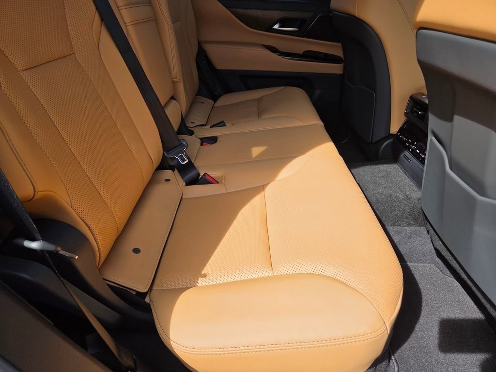 New 2026 Lexus LX 700h Luxury image 39