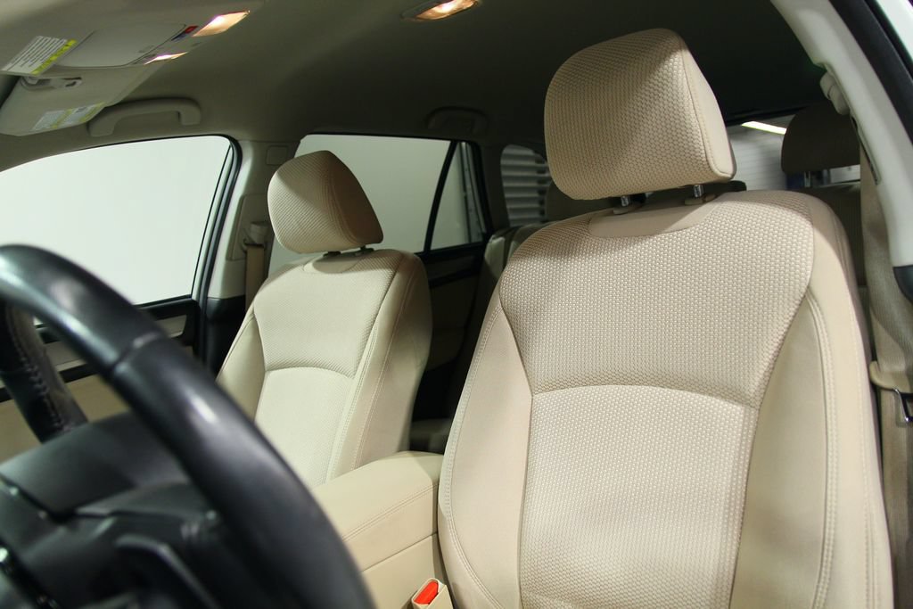 Used 2019 Subaru Outback 2.5i Premium AWD/4WD image 6