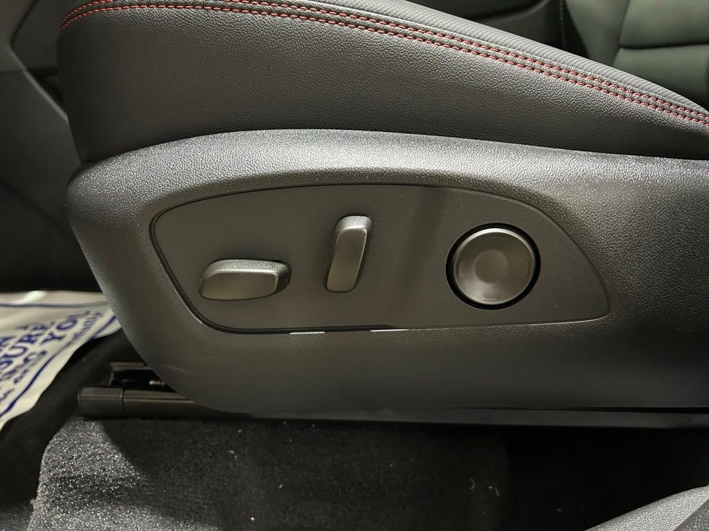 New 2026 Chevrolet Traverse RS AWD/4WD image 25