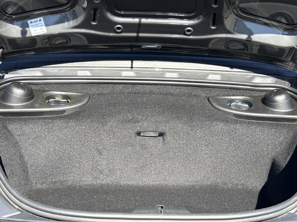Used 2019 Porsche 718 Boxster RWD image 12