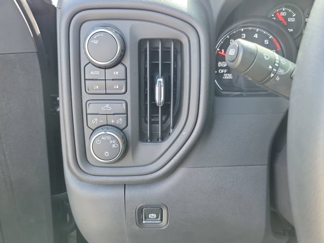 Used 2024 Chevrolet Silverado 1500 Custom Trail Boss AWD/4WD image 26