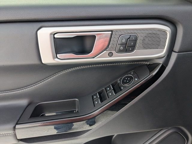 Used 2022 Ford Explorer ST w/ Equipment Group 401A image 23