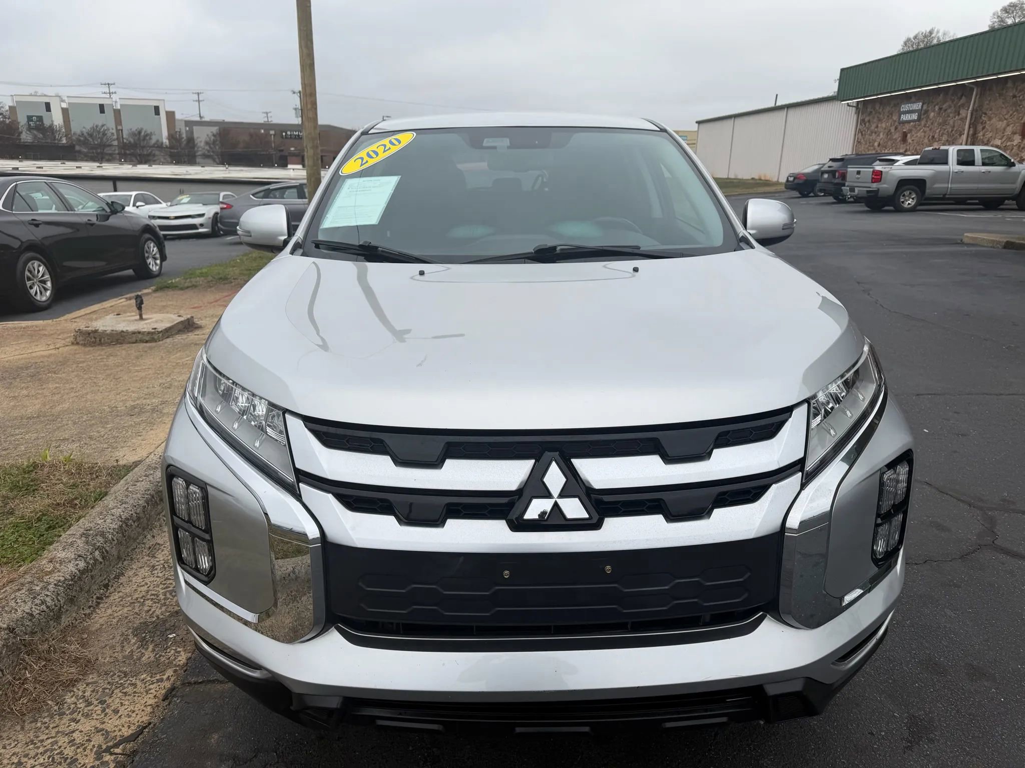 Used 2020 Mitsubishi Outlander Sport SE image 2