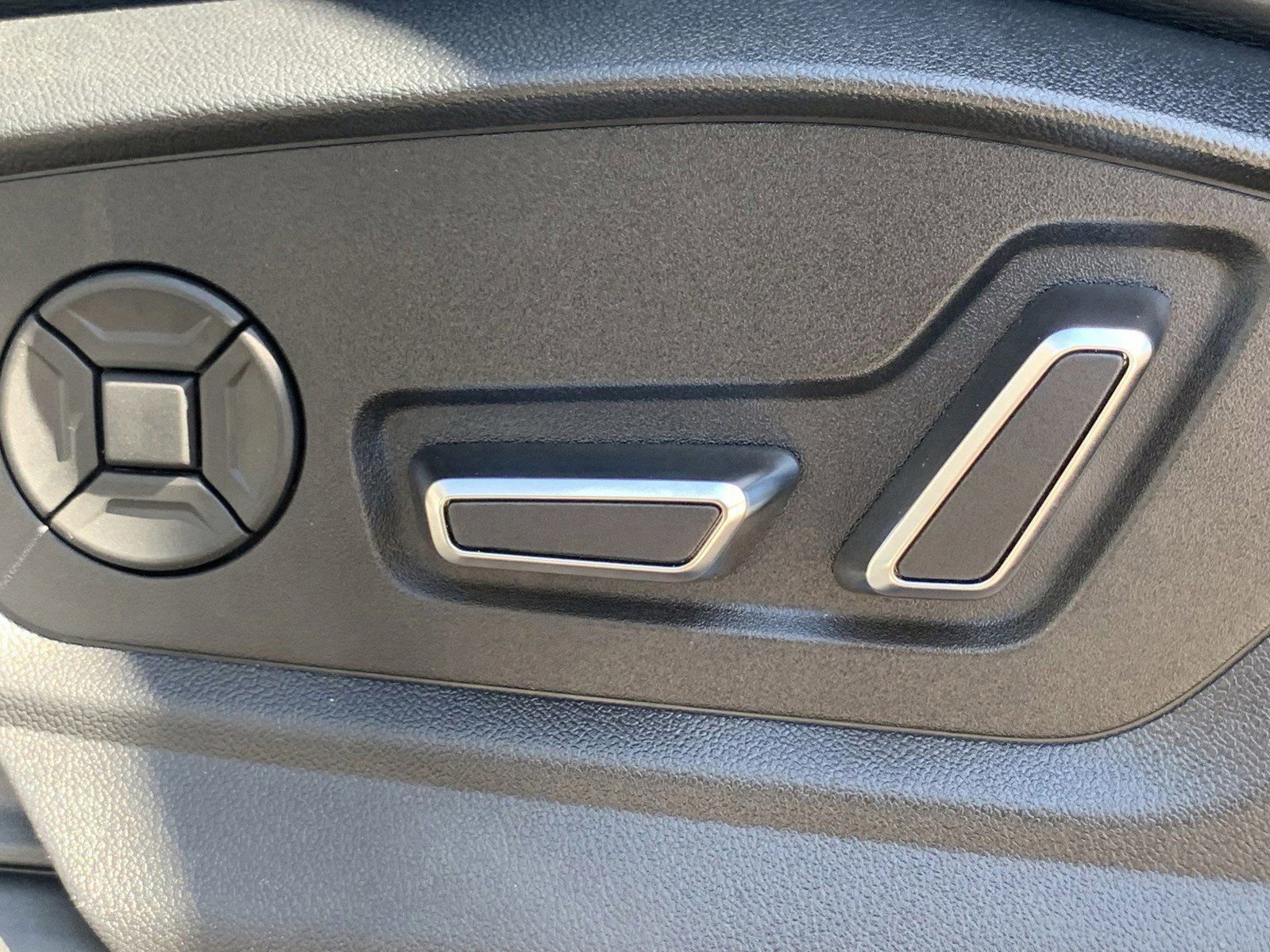 Used 2023 Audi SQ7 Premium Plus AWD/4WD image 20