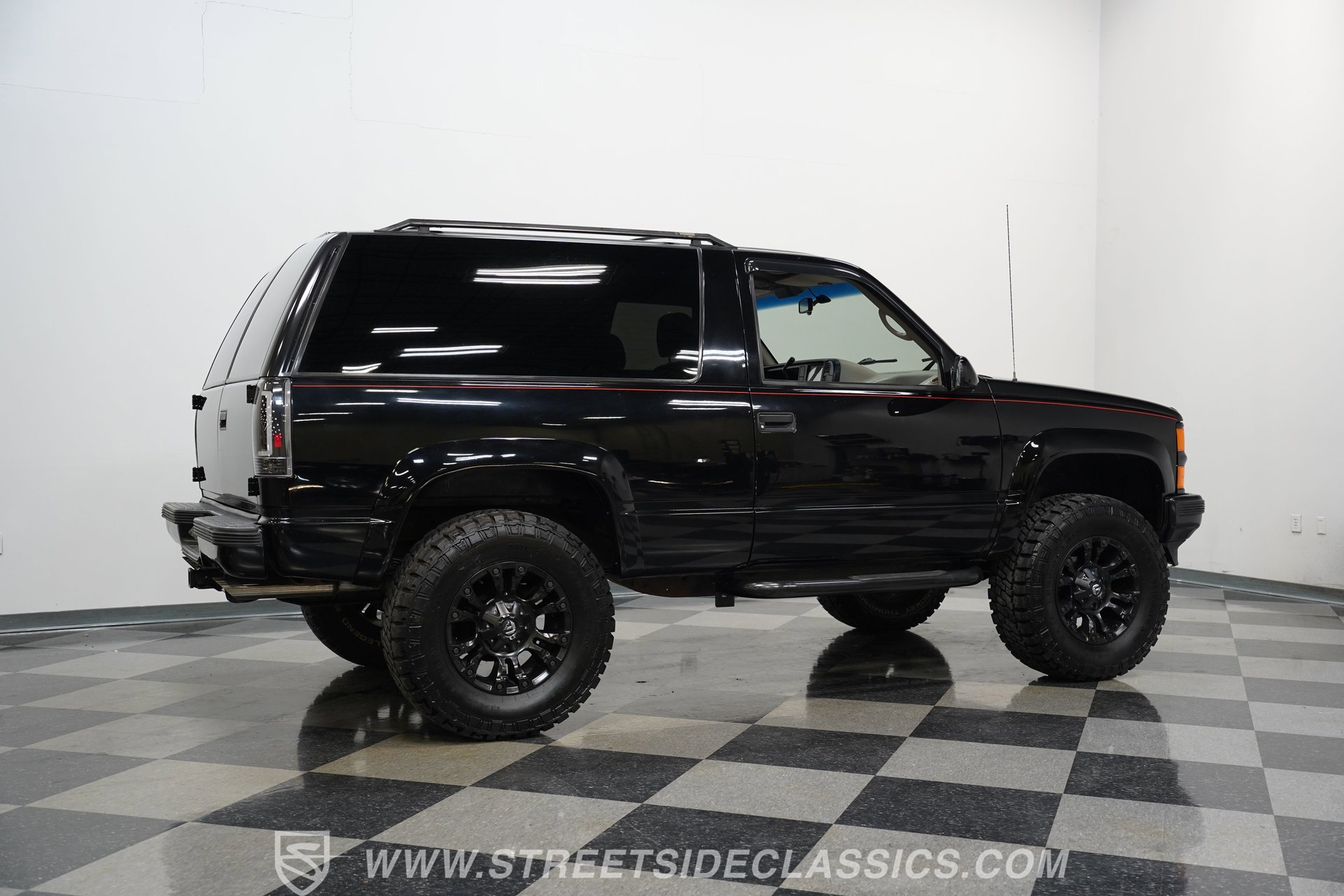Used 1996 Chevrolet Tahoe Z71 image 13
