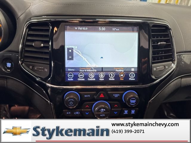 Used 2019 Jeep Grand Cherokee Overland AWD/4WD image 4