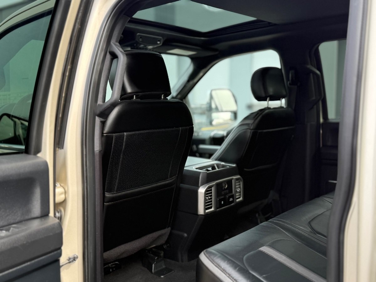 Used 2018 Ford F250 Platinum w/ Platinum Ultimate Package AWD/4WD image 37