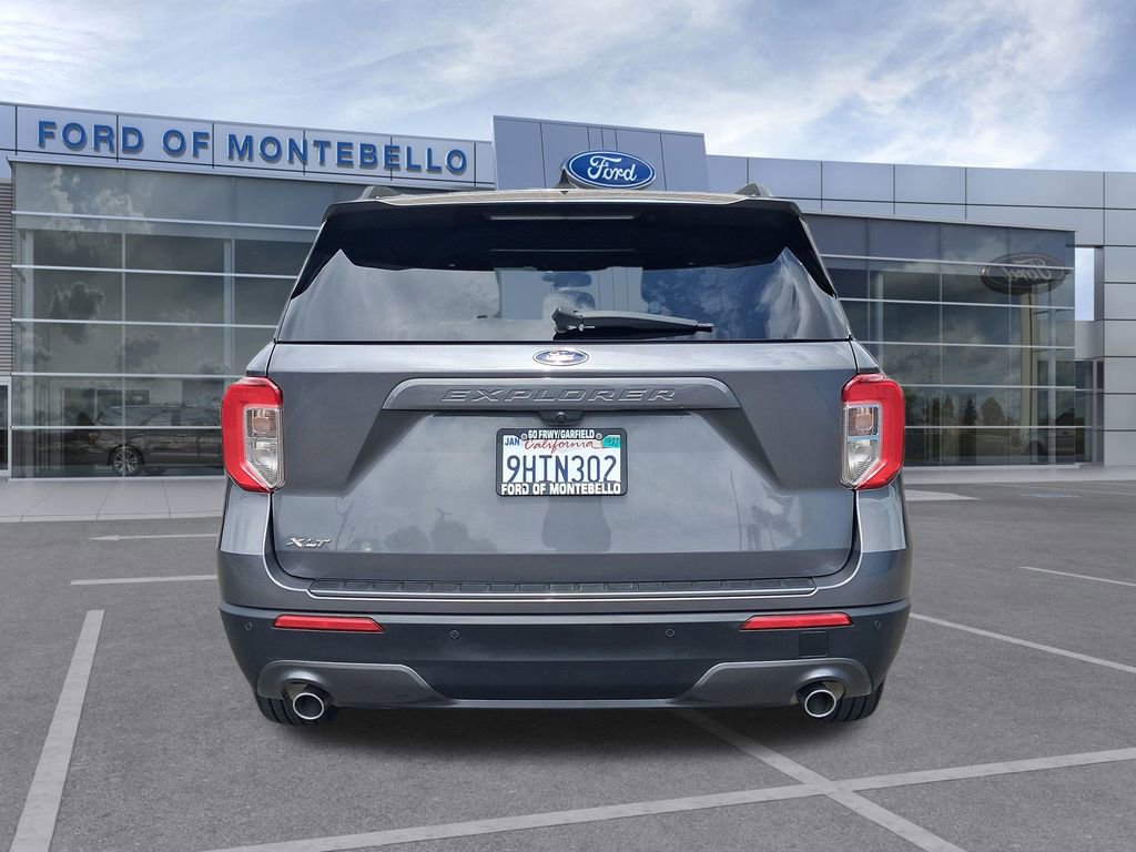 Used 2023 Ford Explorer XLT w/ Equipment Group 202A RWD image 6