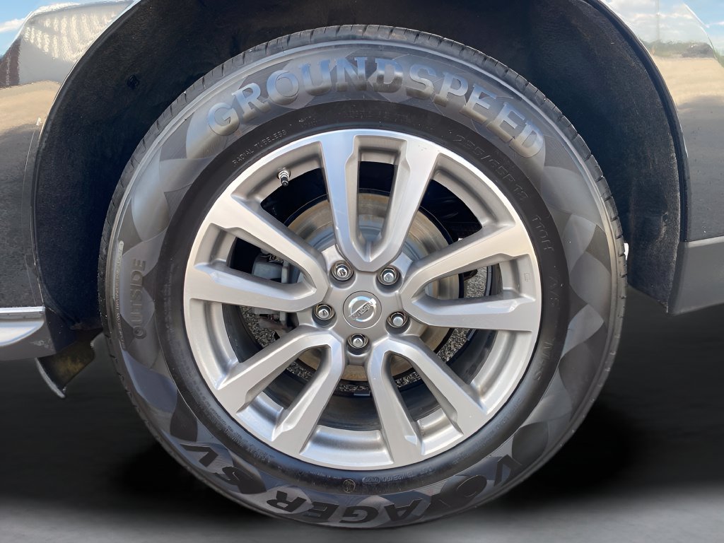 Used 2015 Nissan Pathfinder S FWD image 32