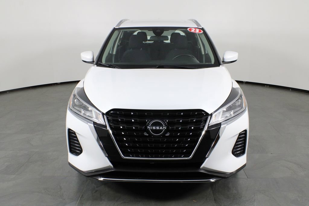 Certified 2023 Nissan Kicks SV FWD image 14