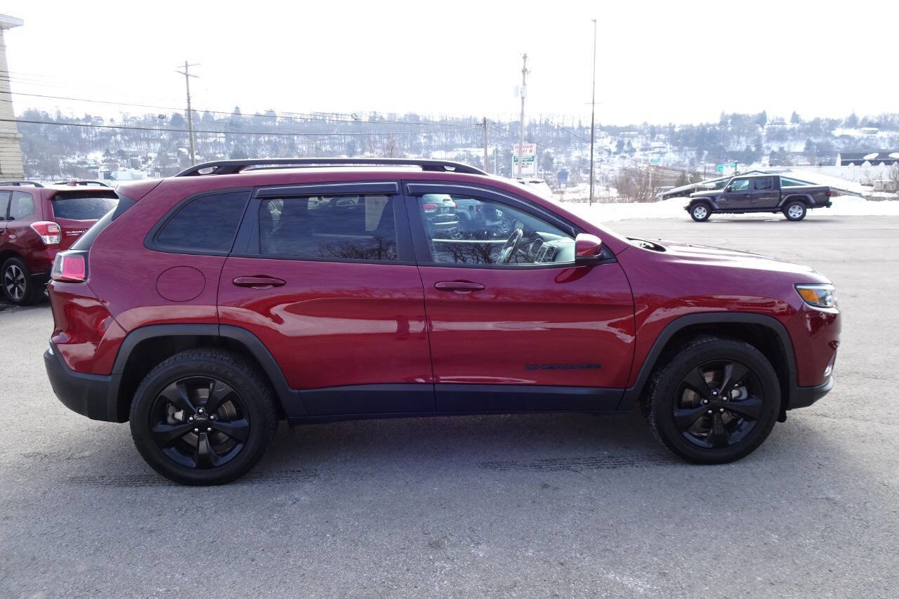 Used 2020 Jeep Cherokee Latitude Plus image 5