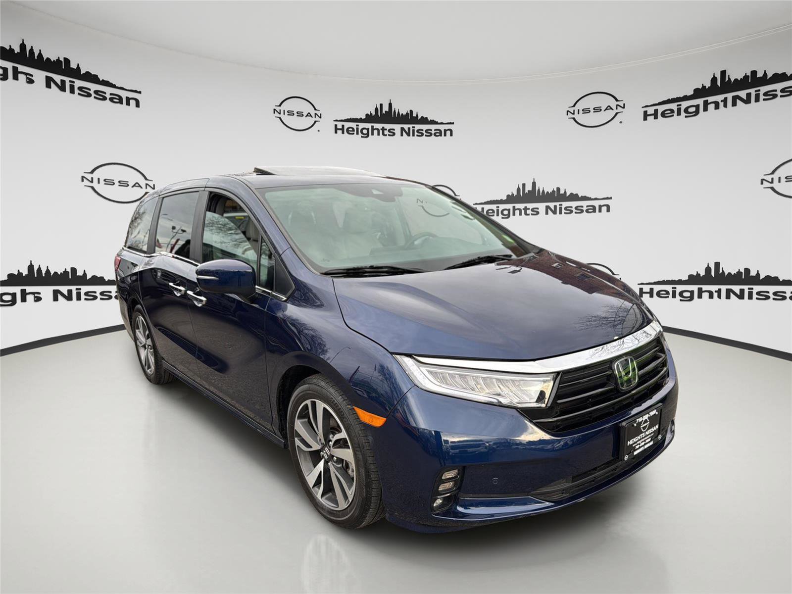 Used 2023 Honda Odyssey Touring image 9