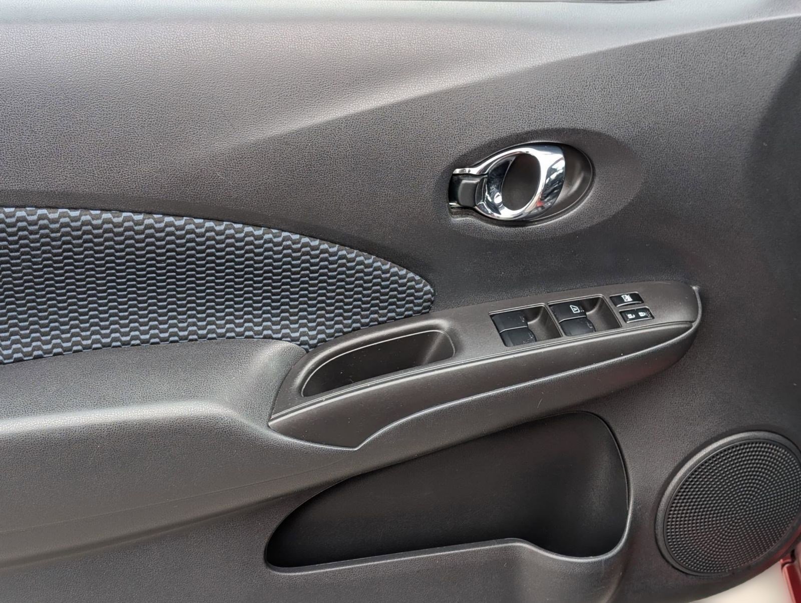 Used 2016 Nissan Versa Note SV image 14