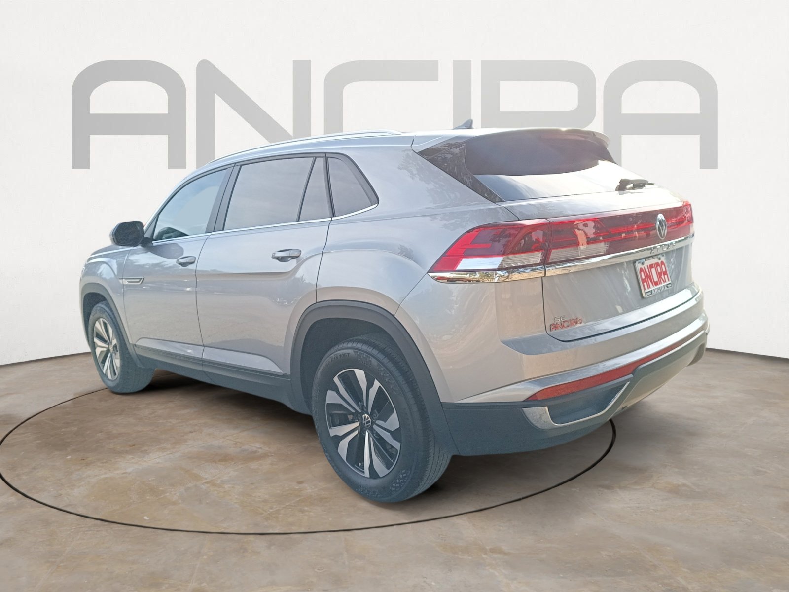 Used 2024 Volkswagen Atlas Cross Sport SE image 8