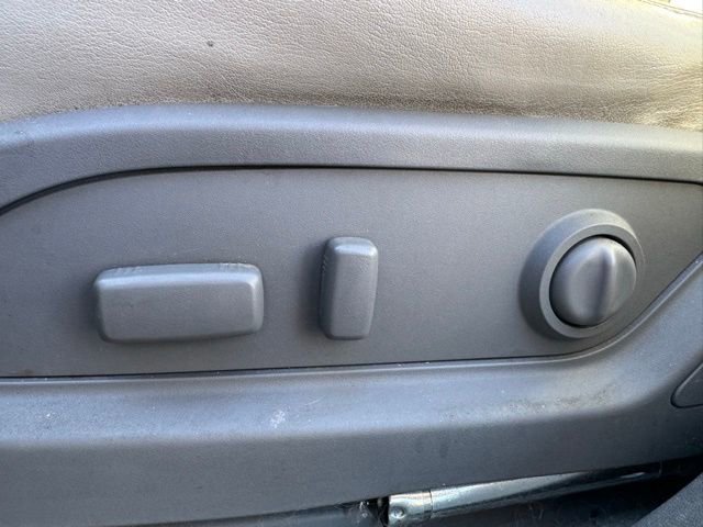 Used 2016 GMC Acadia SLT w/ Premium Edition image 17