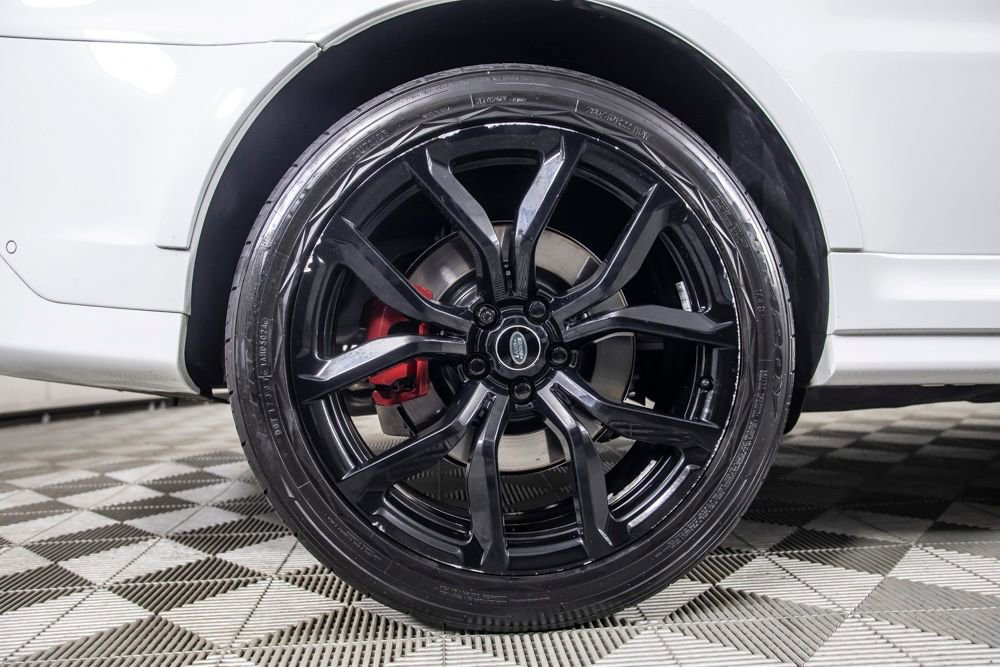 Used 2022 Land Rover Range Rover Sport SVR image 43