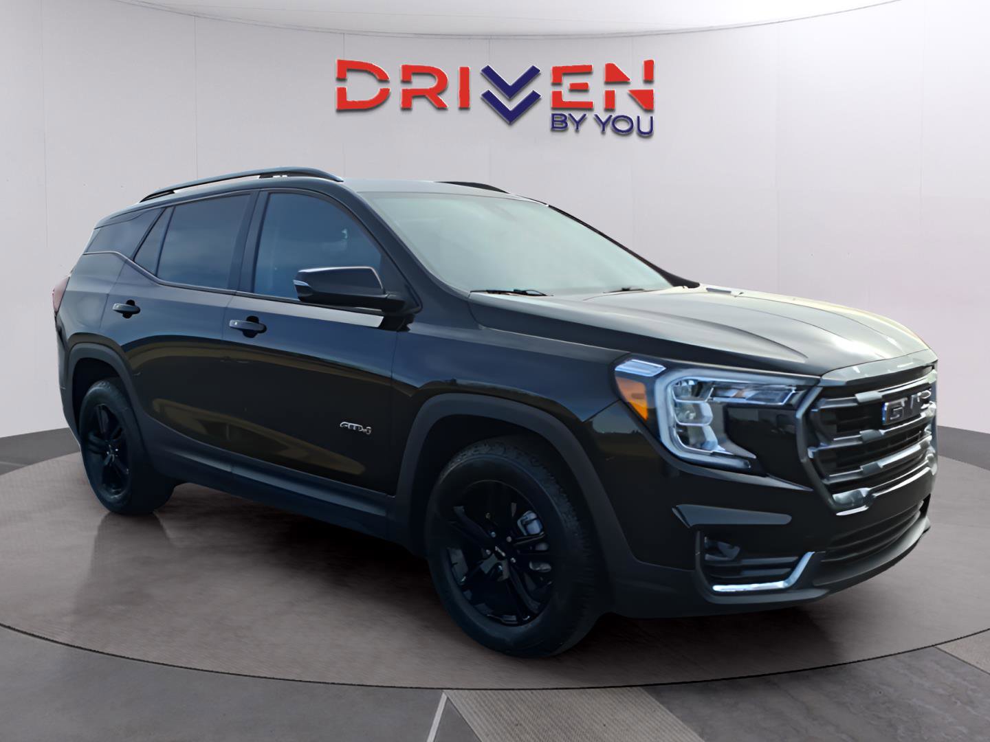 Used 2024 GMC Terrain AT4 image 9