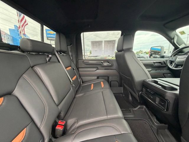 Used 2024 GMC Sierra 2500 AT4 w/ AT4 Preferred Package AWD/4WD image 33