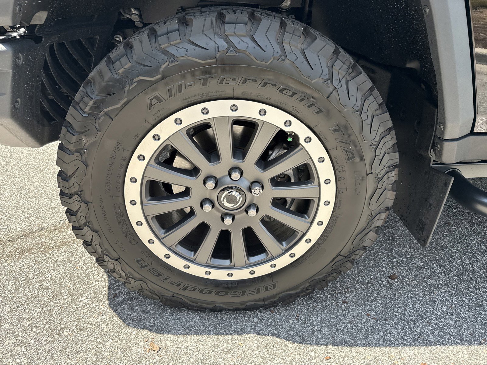 Used 2025 INEOS Grenadier Fieldmaster Edition image 11